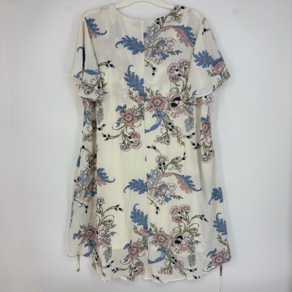 City Chic Size Medium 18 Rose Chic Nouveau Dress White Floral Zip Neck with Slip - Picture 7 of 11